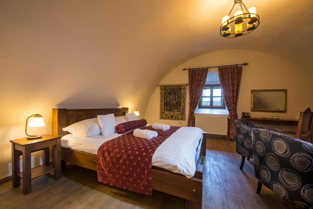 Hotel Grand Vígľaš Zvolen Buitenkant foto