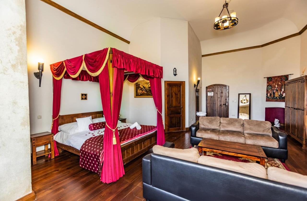 Hotel Grand Vígľaš Zvolen Buitenkant foto