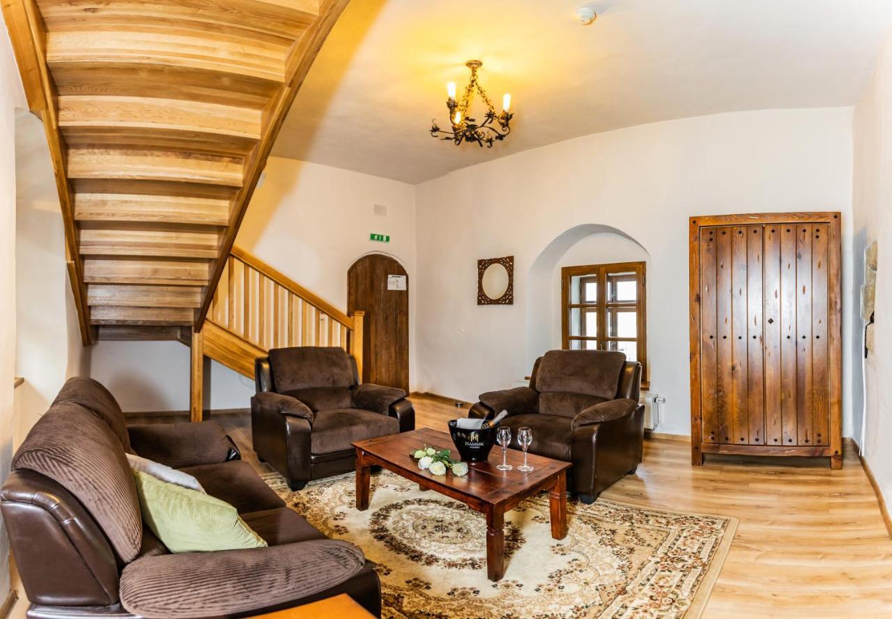 Hotel Grand Vígľaš Zvolen Buitenkant foto