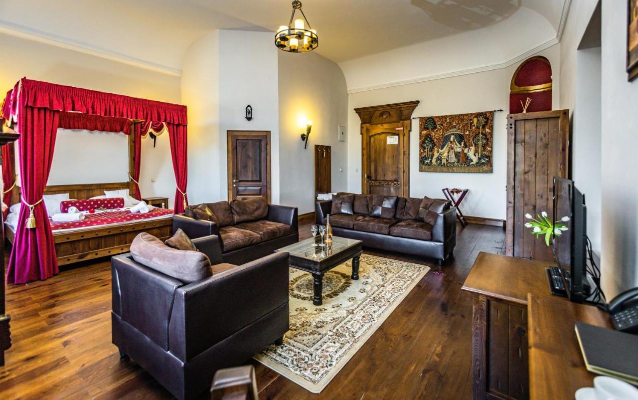 Hotel Grand Vígľaš Zvolen Buitenkant foto