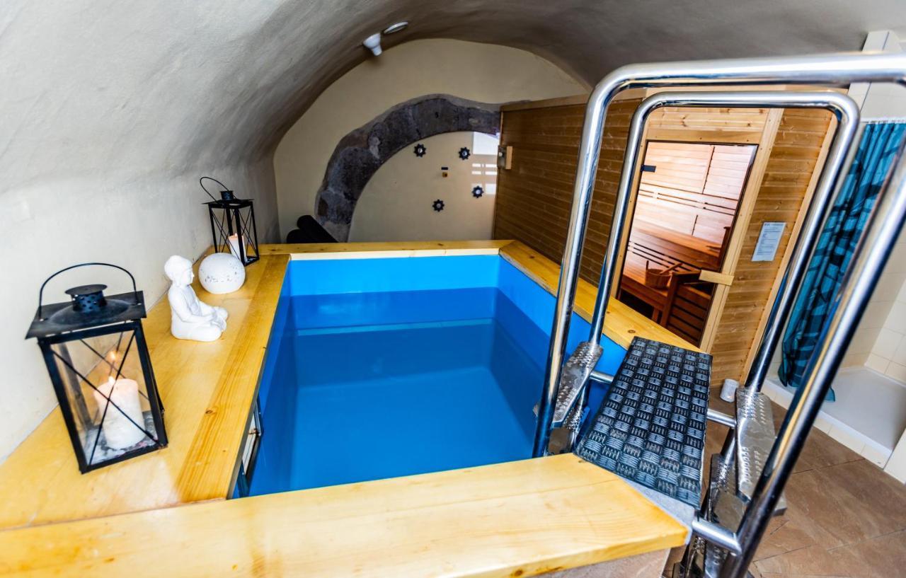Hotel Grand Vígľaš Zvolen Buitenkant foto