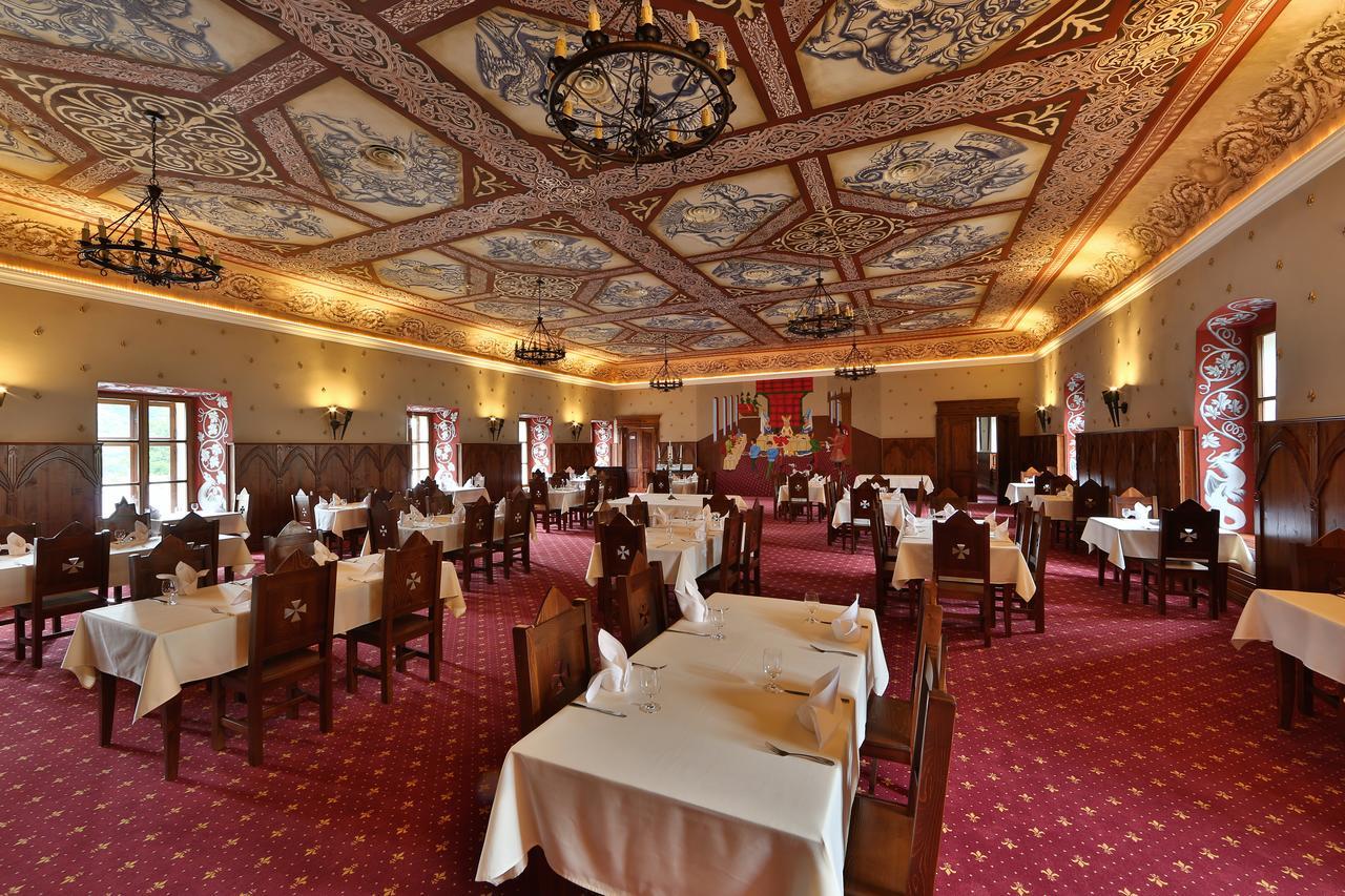 Hotel Grand Vígľaš Zvolen Buitenkant foto
