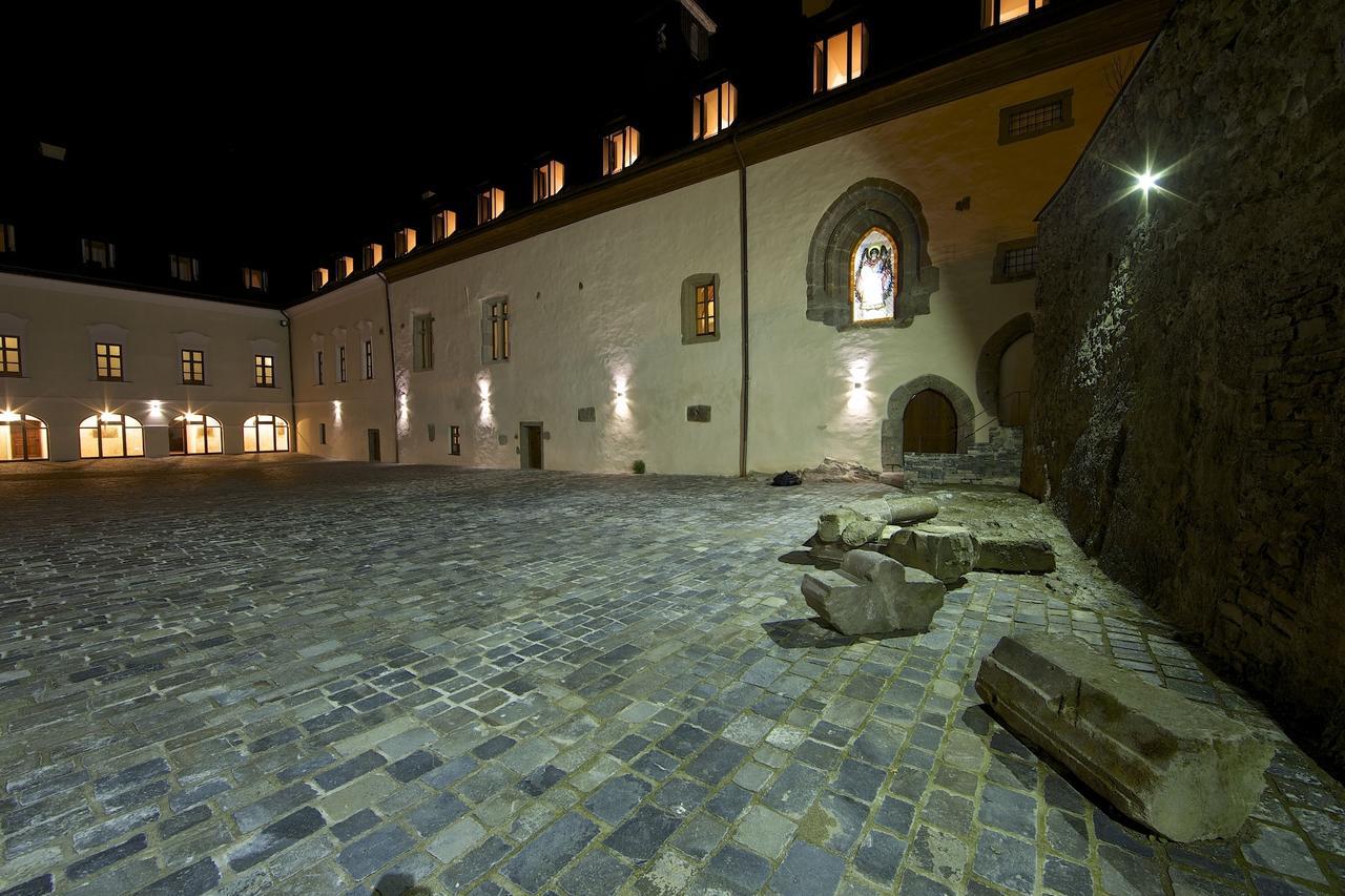 Hotel Grand Vígľaš Zvolen Buitenkant foto