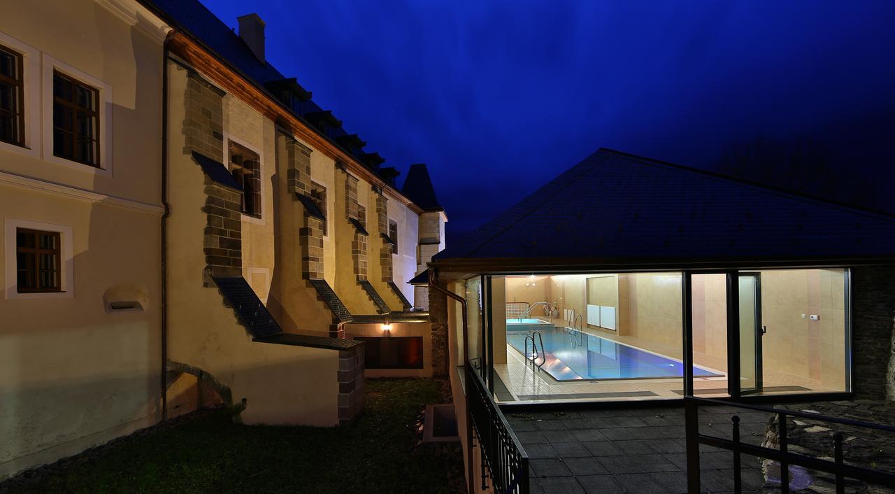 Hotel Grand Vígľaš Zvolen Buitenkant foto